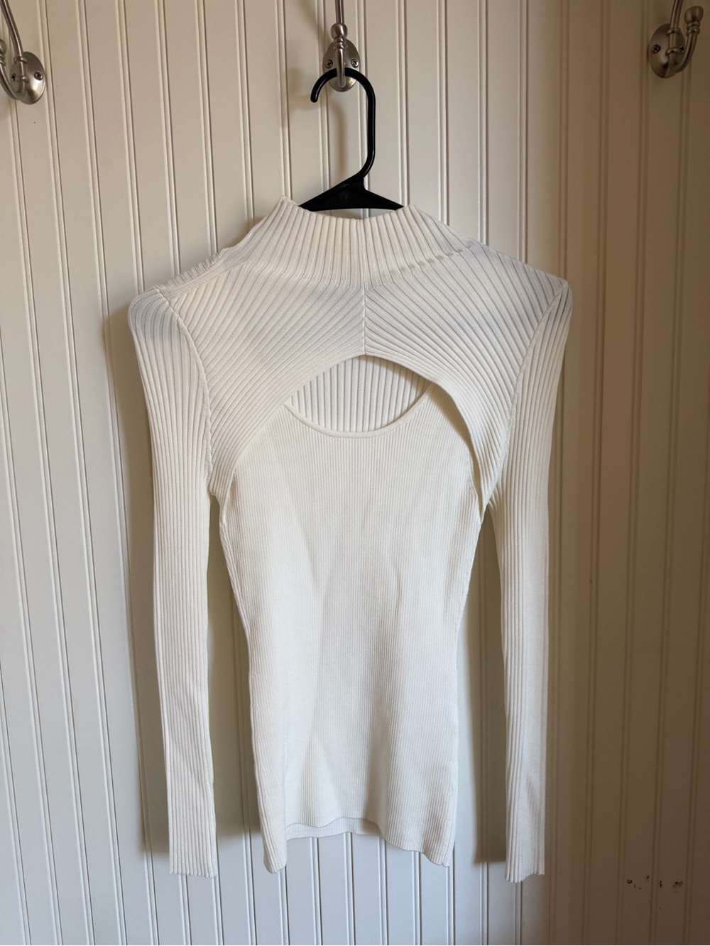 White House Black Market Cream Ribbed Cutout Long-Sleeve Top